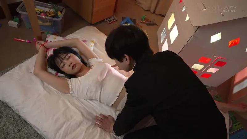 Trả thù anh trai thường xuyên bắt nạt bằng cách đụ cô bạn gái anh ấy