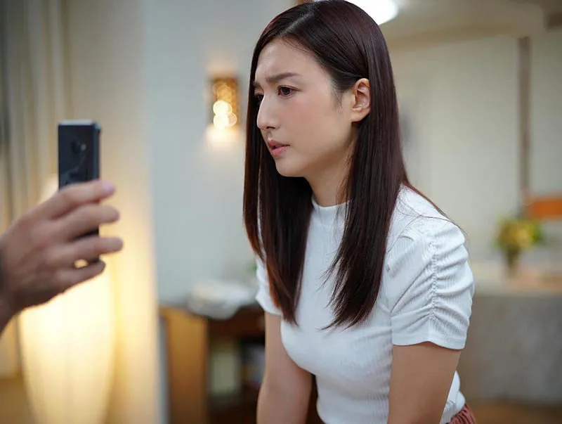 Cô vợ "đi ngoài" bị gã chồng bắt quả tang và cái kết jav